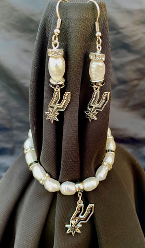SPURS Logo Pearl Earrings and bracelet set 