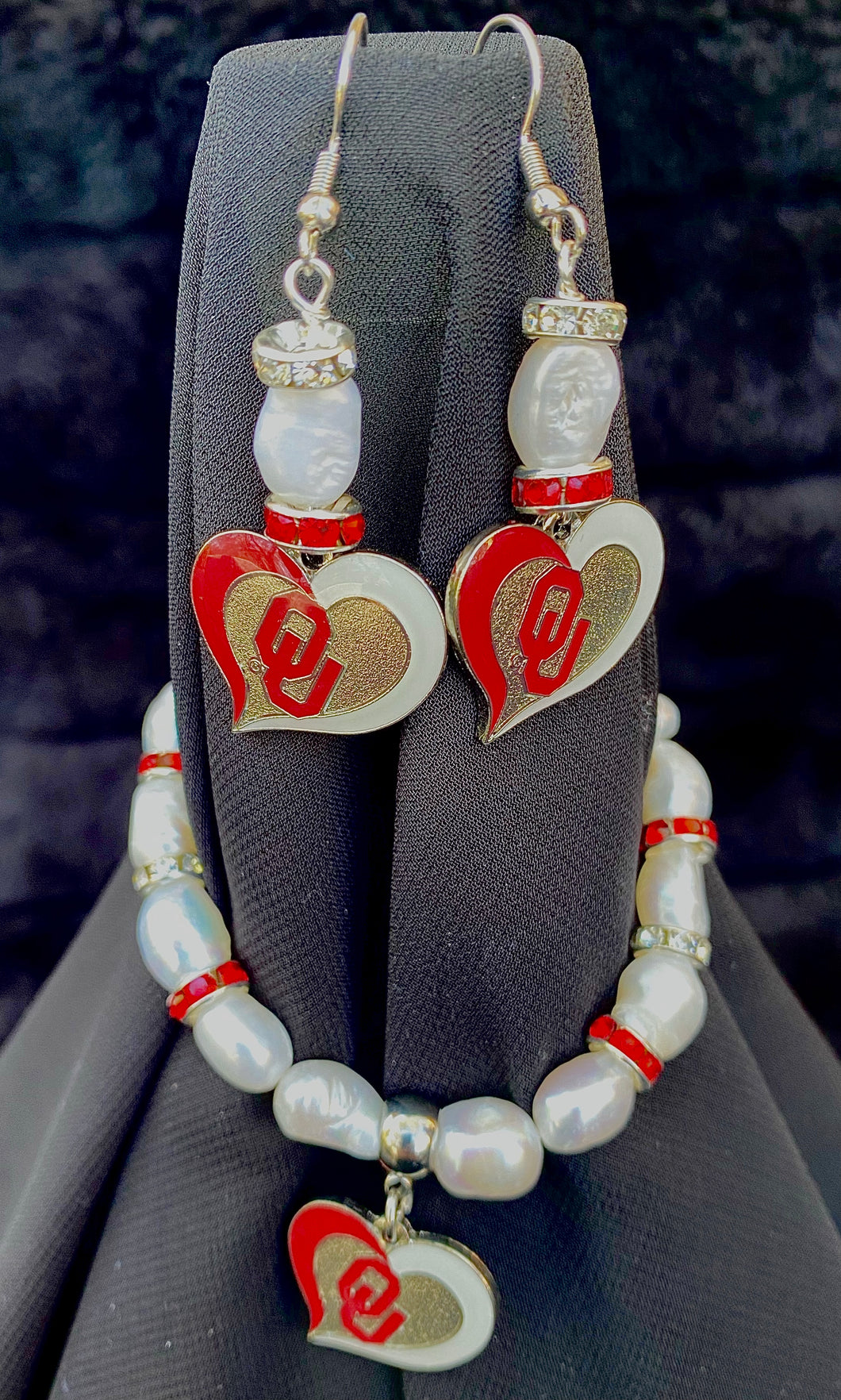 Oklahoma University Sooners Heart Logo Pearl Earrings and bracelet set